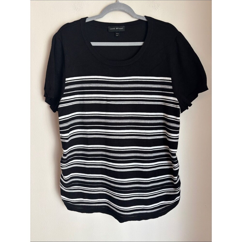 Lane Bryant Black and White Striped Short Sleeve knit sweater women’s 18/20 work